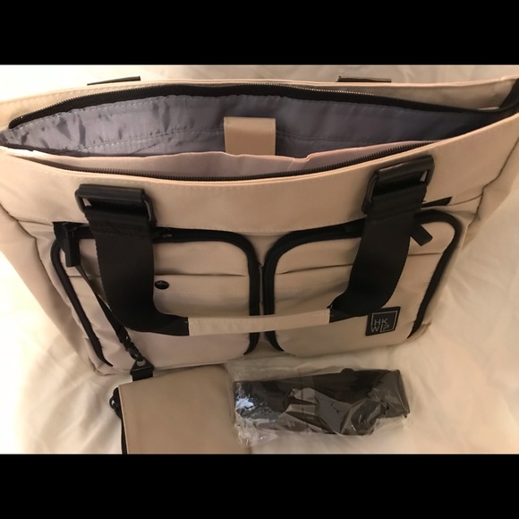 IHKWIP Cargo Catchall Tote with matching RFID wallet. - Picture 2 of 3